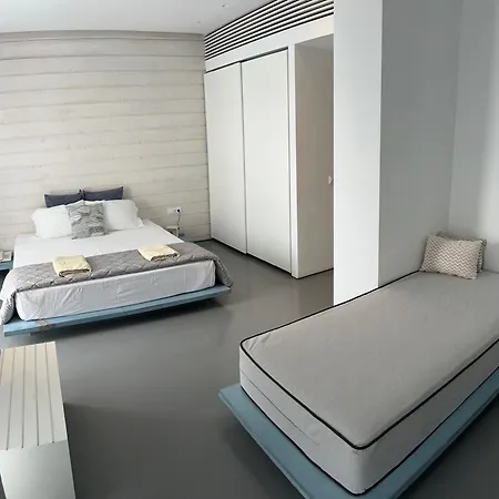 Relux מלון 4*