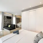 Relux Hotel 4*