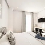 Relux 4*