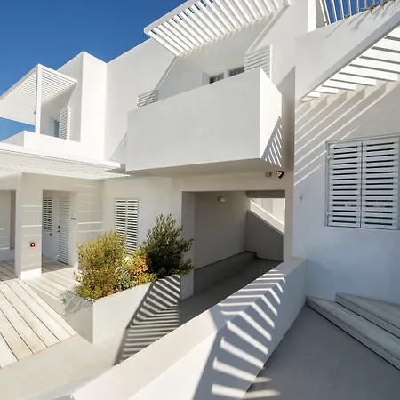 Relux 4* 이오스 코라