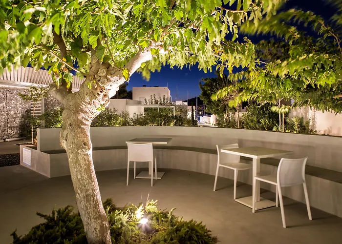 Relux Hotel Chora (Ios)